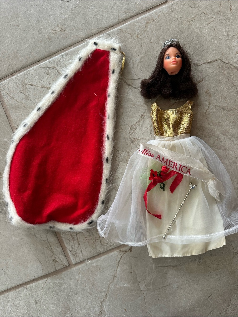 1972 Barbie Miss America Walk Lively Cape Gown Scepter Sash  Bouquet + head